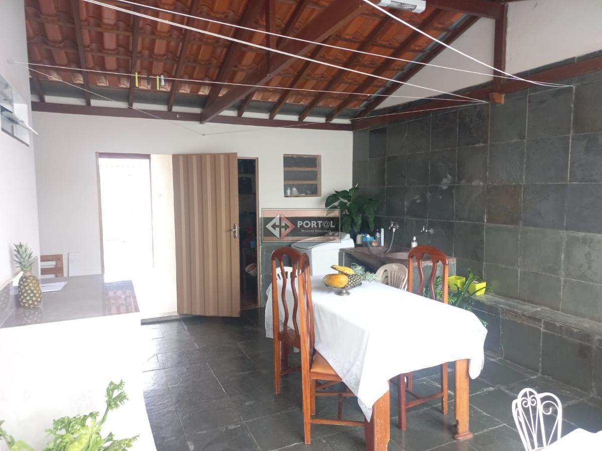 Casa, Vila Clóris, 3 Quartos, 4 Vagas, 1 Suíte