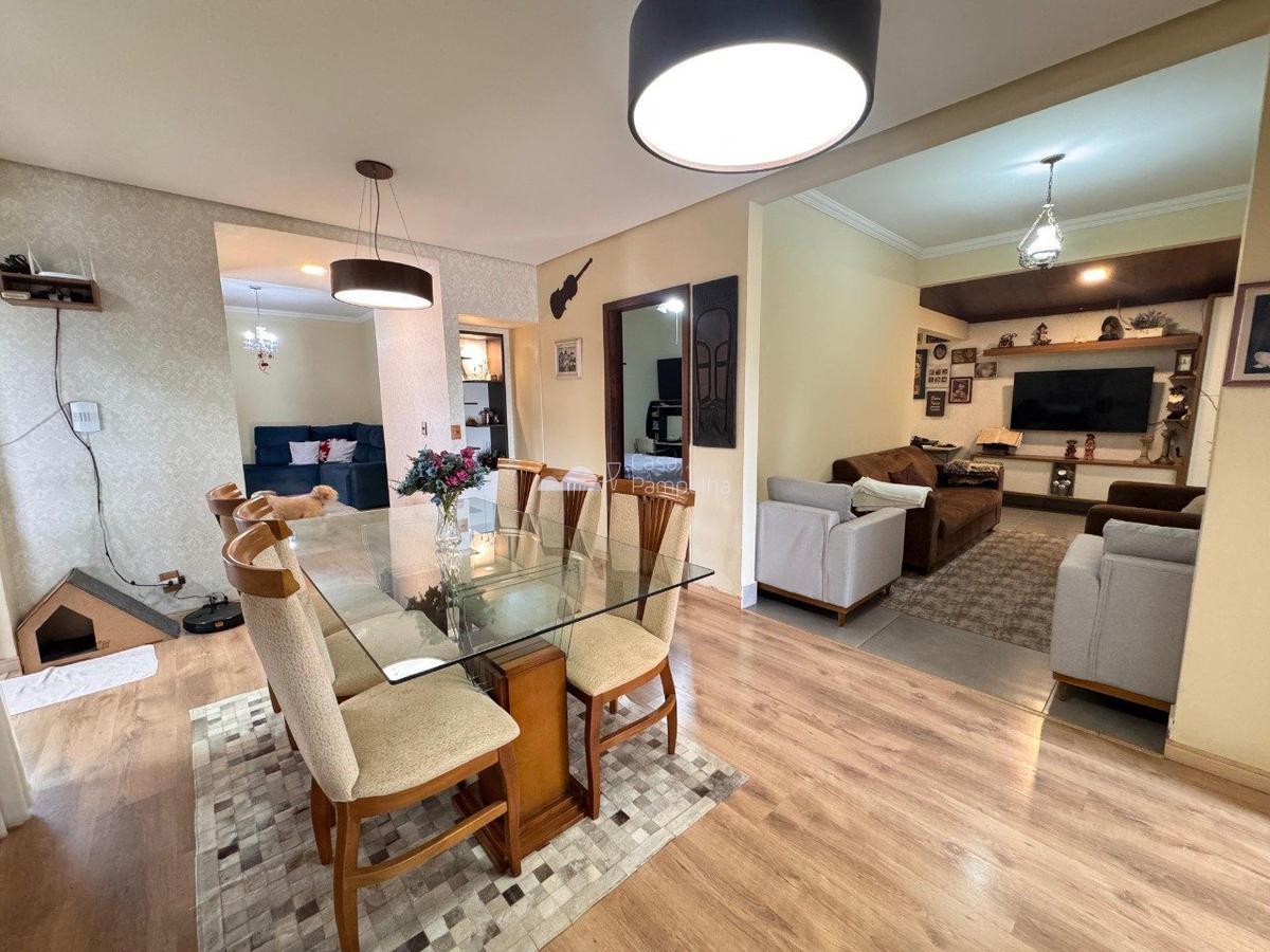 Casa, Trevo, 3 Quartos, 4 Vagas