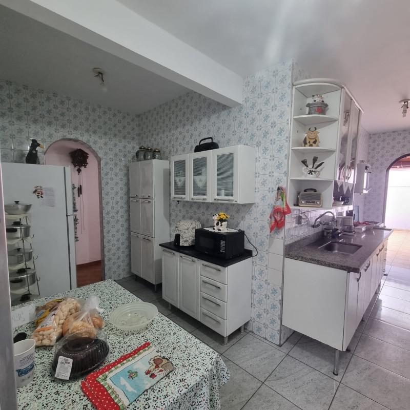 Casa, Tirol, 3 Quartos, 2 Vagas, 1 Suíte