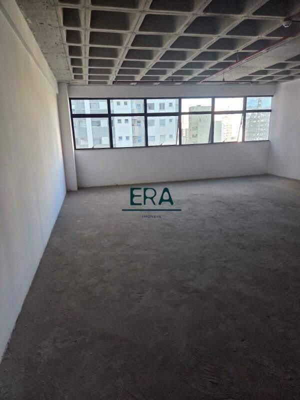 Sala, Centro, 0 Quarto, 1 Vaga