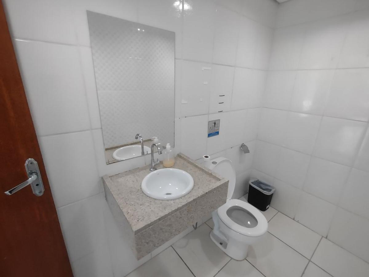Sala, Santa Efigênia, 0 Quarto, 7 Vagas