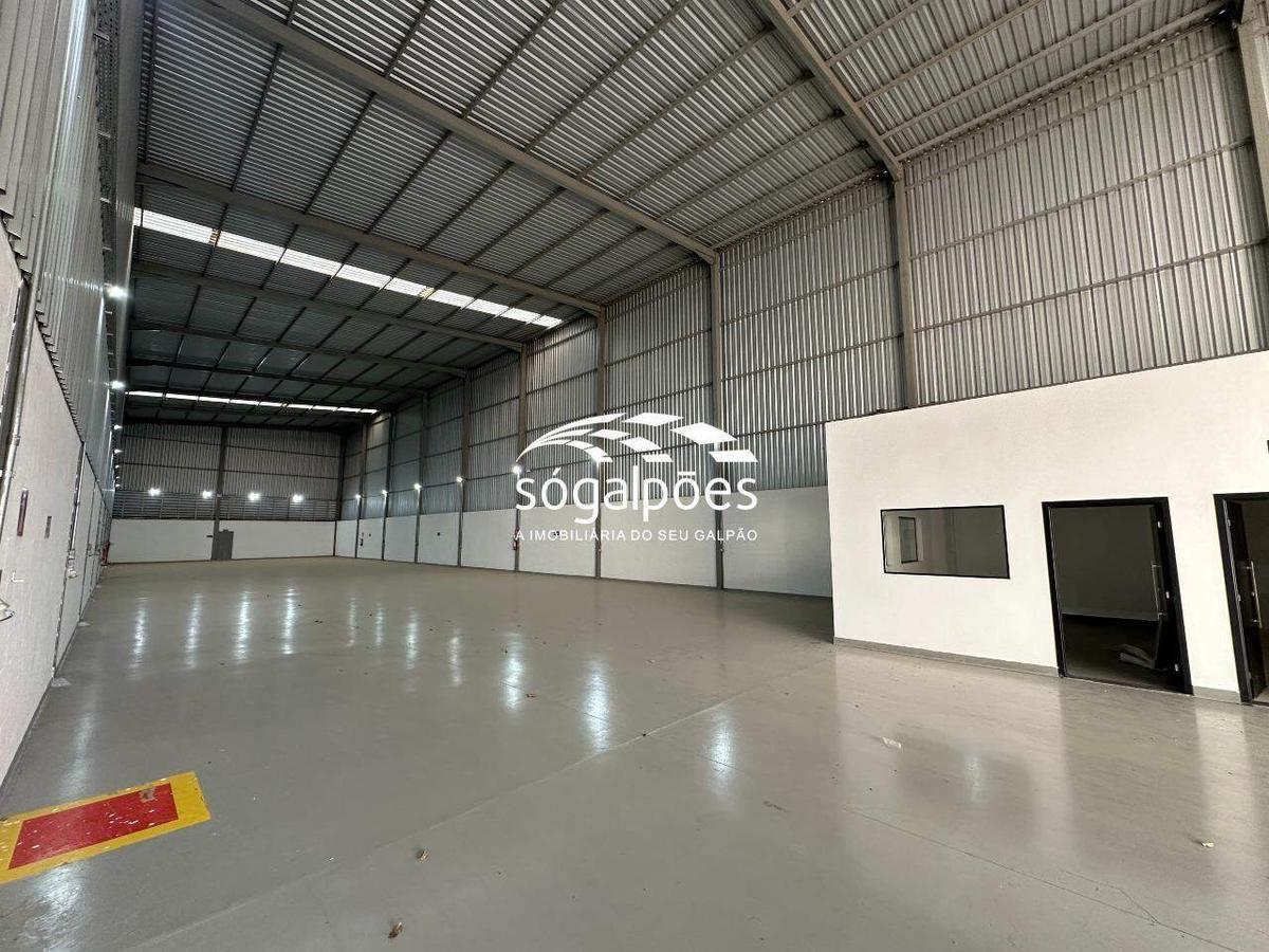 Galpão, Bandeirinhas, 3 Vagas