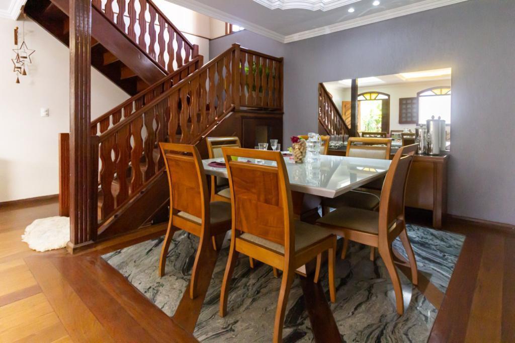 Casa, Sagrada Família, 4 Quartos, 6 Vagas, 1 Suíte