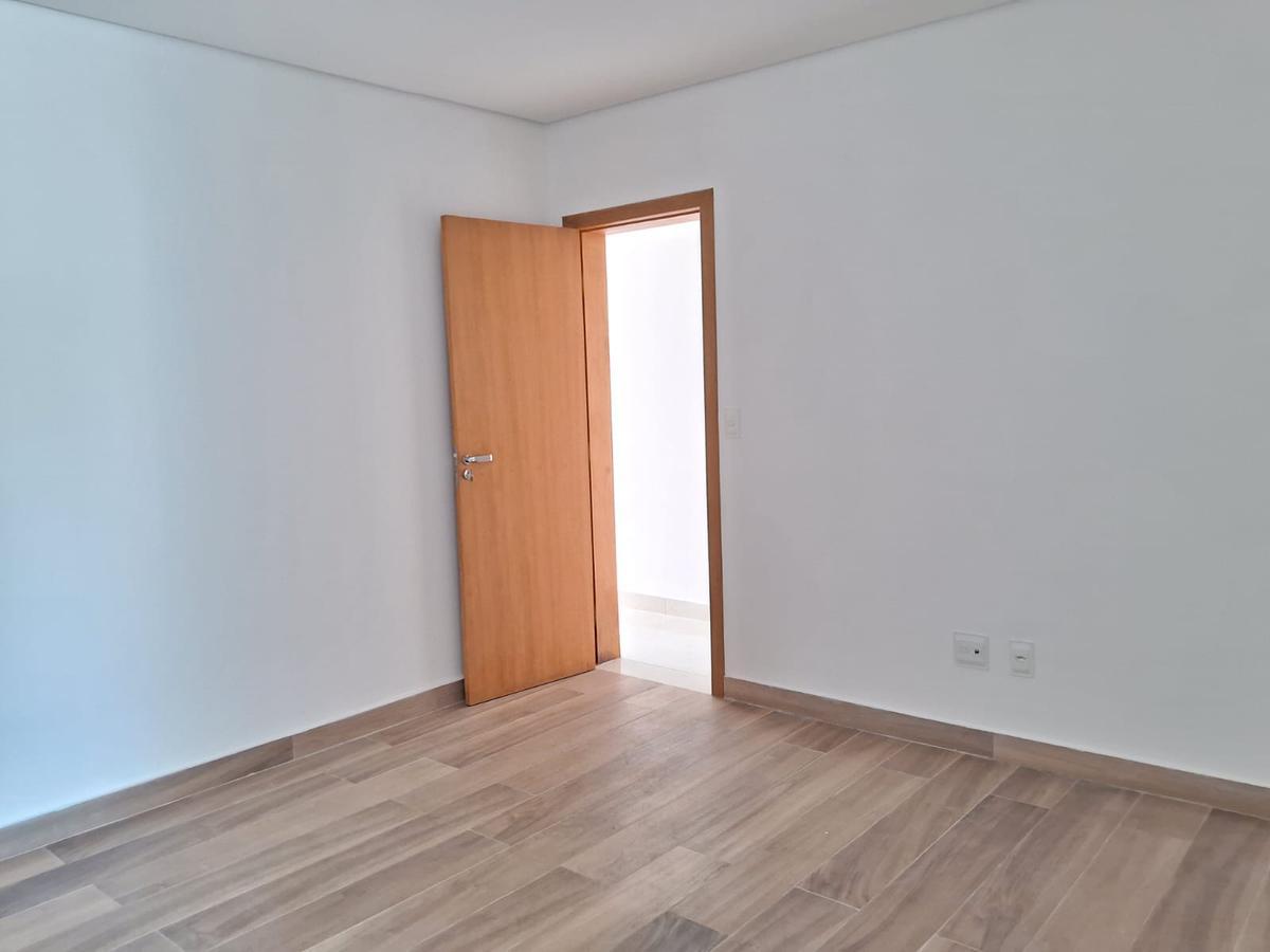 Casa, Nossa Senhora de Fátima, 3 Quartos, 4 Vagas, 1 Suíte
