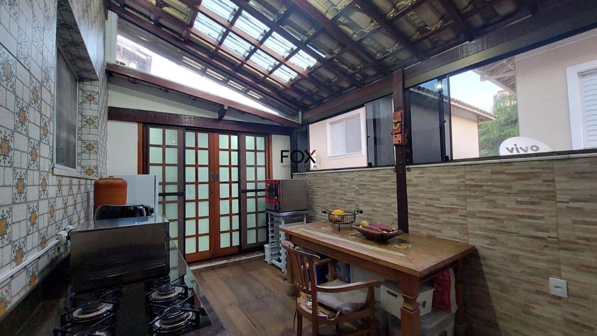 Casa, Buritis, 4 Quartos, 2 Vagas, 1 Suíte