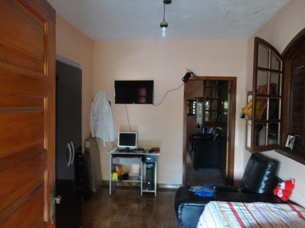 Casa, Europa, 2 Quartos, 4 Vagas, 0 Suíte