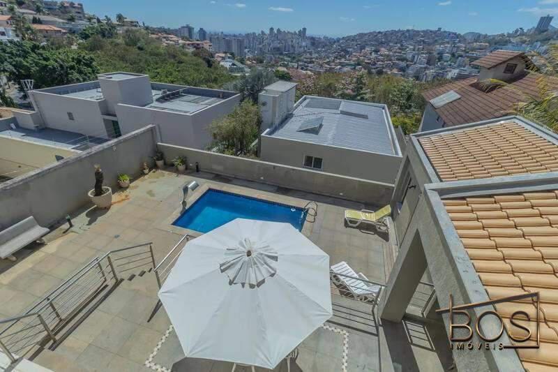 Casa, Santa Lúcia, 4 Quartos, 2 Vagas, 2 Suítes