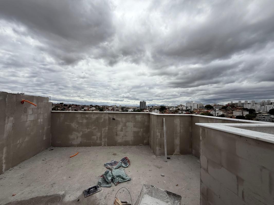 Cobertura, Santa Mônica, 3 Quartos, 2 Vagas, 1 Suíte