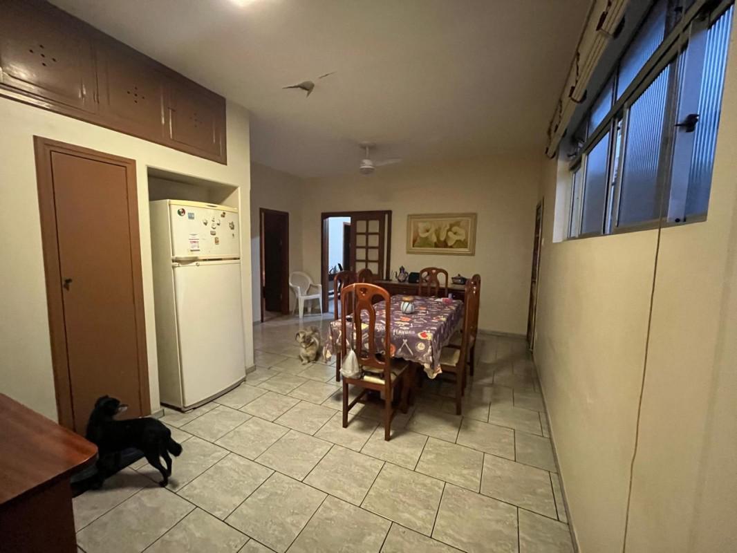 Casa, Calafate, 5 Quartos, 3 Vagas, 1 Suíte