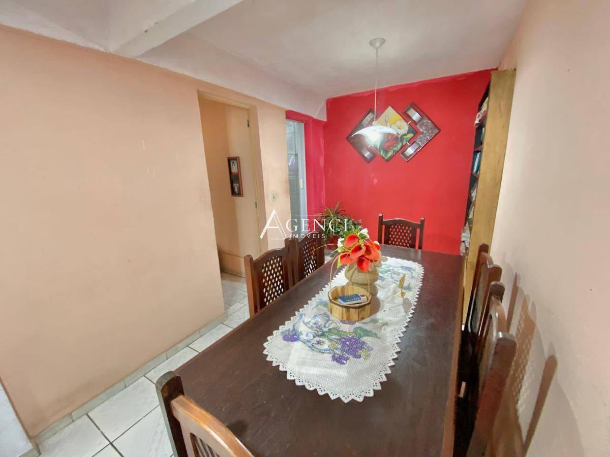Casa, Santa Maria, 6 Quartos, 0 Vaga, 0 Suíte