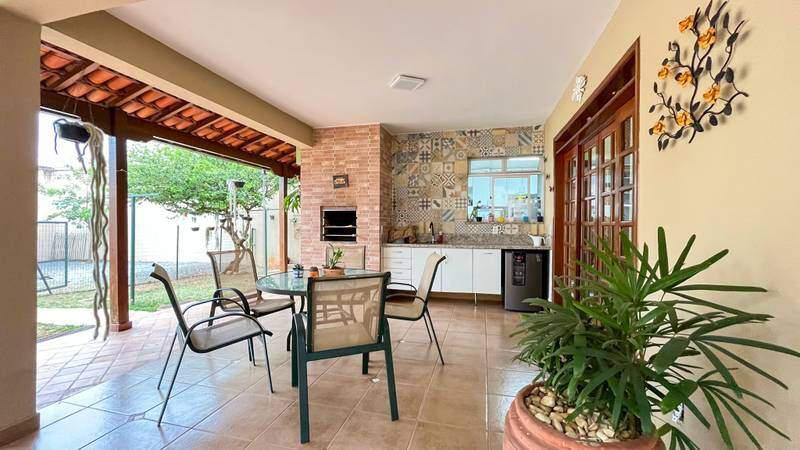 Casa, Palmares, 3 Quartos, 4 Vagas, 1 Suíte