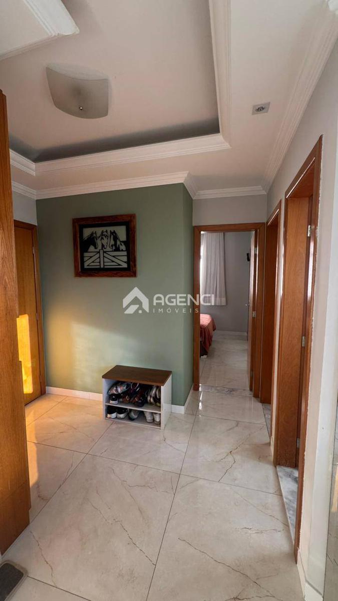 Apartamento, Castelo, 2 Quartos, 0 Vaga, 1 Suíte