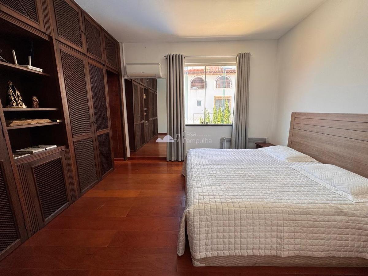 Casa, Itapoã, 4 Quartos, 8 Vagas, 3 Suítes