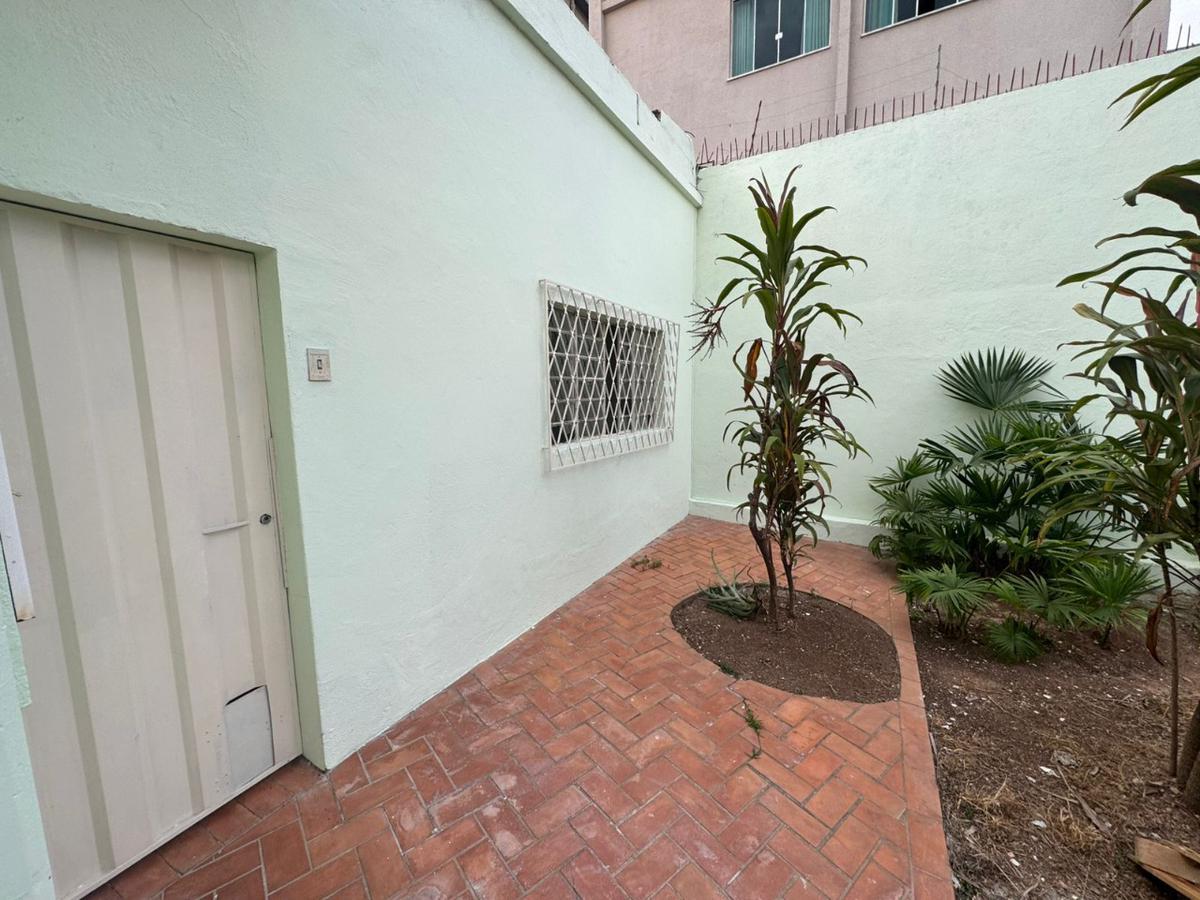 Casa, Colégio Batista, 5 Quartos, 1 Vaga, 1 Suíte