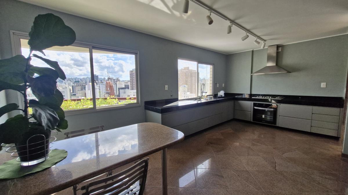 Cobertura, Savassi, 4 Quartos, 5 Vagas