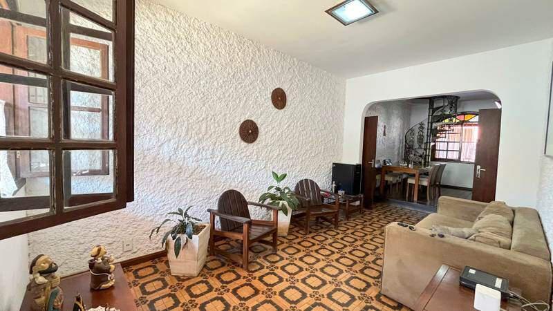 Casa, Ouro Preto, 4 Quartos, 3 Vagas, 1 Suíte