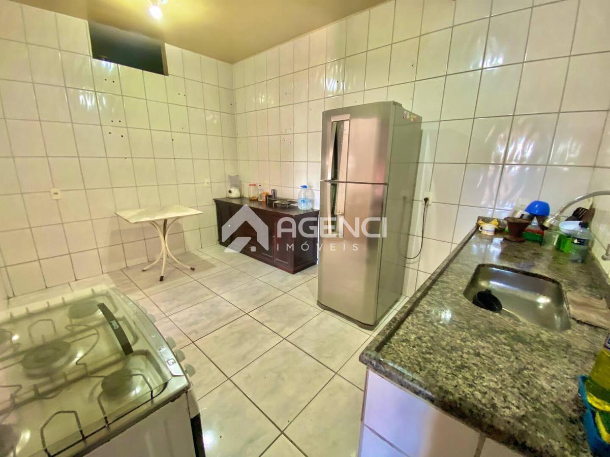 Casa, Santa Maria, 2 Quartos, 0 Vaga, 0 Suíte