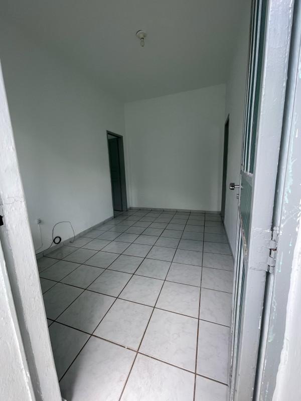 Casa, Aparecida, 1 Quarto, 0 Vaga
