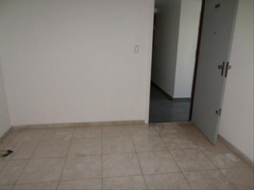 Sala, Funcionários, 1 Vaga