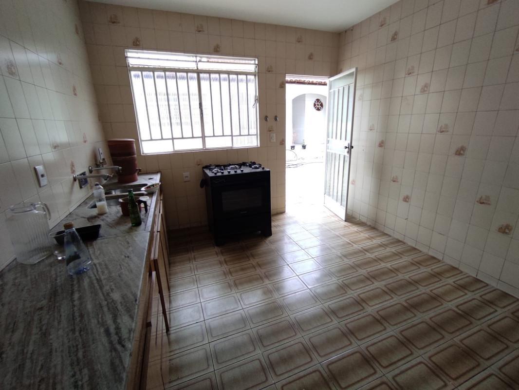 Casa, Alípio de Melo, 5 Quartos, 6 Vagas, 2 Suítes