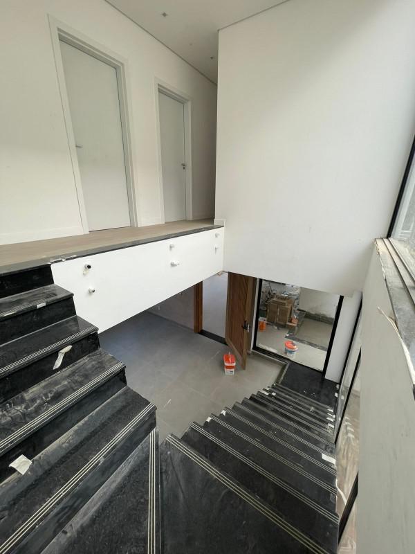 Casa, Trevo, 4 Quartos, 2 Vagas, 3 Suítes