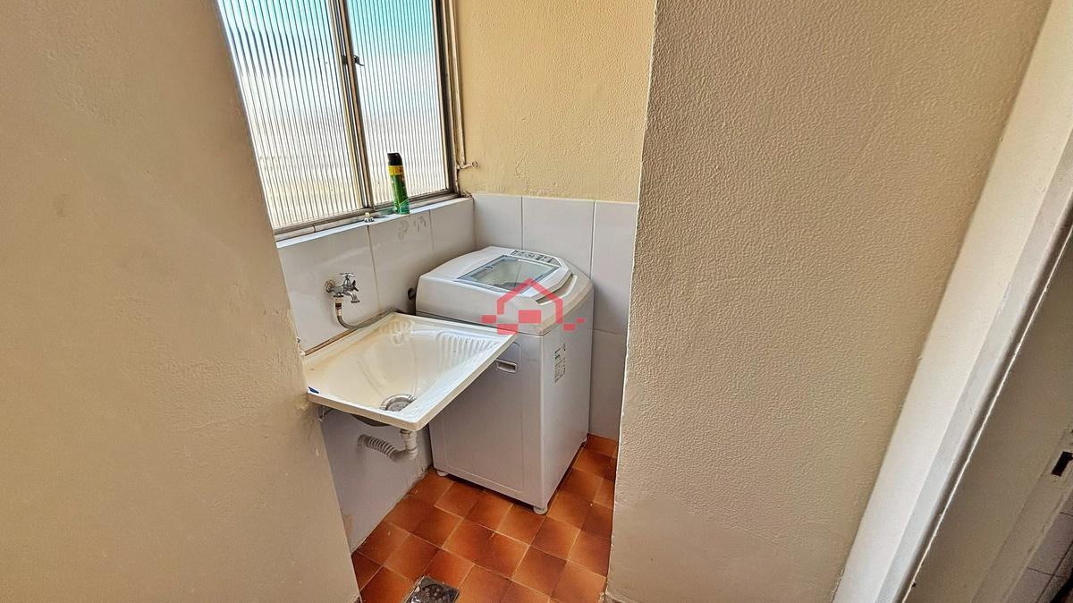 Apartamento, Centro, 2 Quartos, 0 Vaga