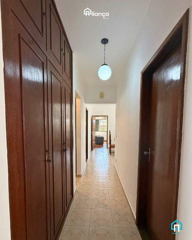 Casa, Centro, 3 Quartos, 1 Vaga, 1 Suíte