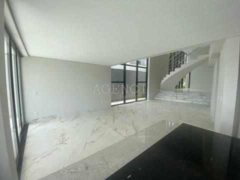 Apartamento, Portal do Sol, 4 Quartos, 0 Vaga, 3 Suítes