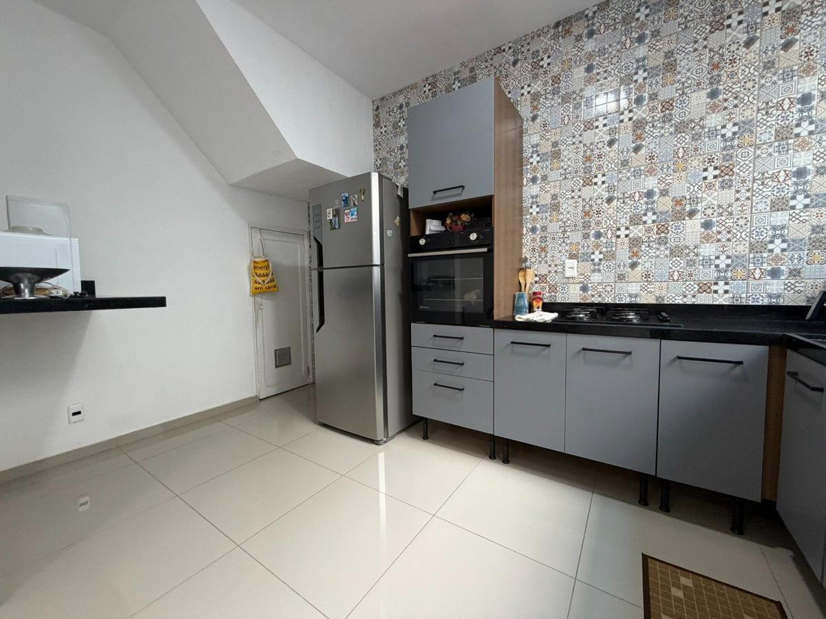 Casa, Horto, 4 Quartos, 2 Vagas, 1 Suíte