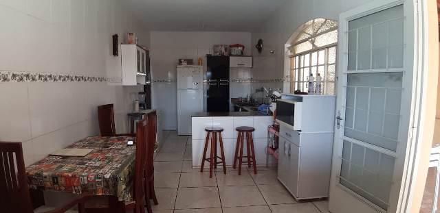 Casa, Arvoredo, 3 Quartos, 2 Vagas