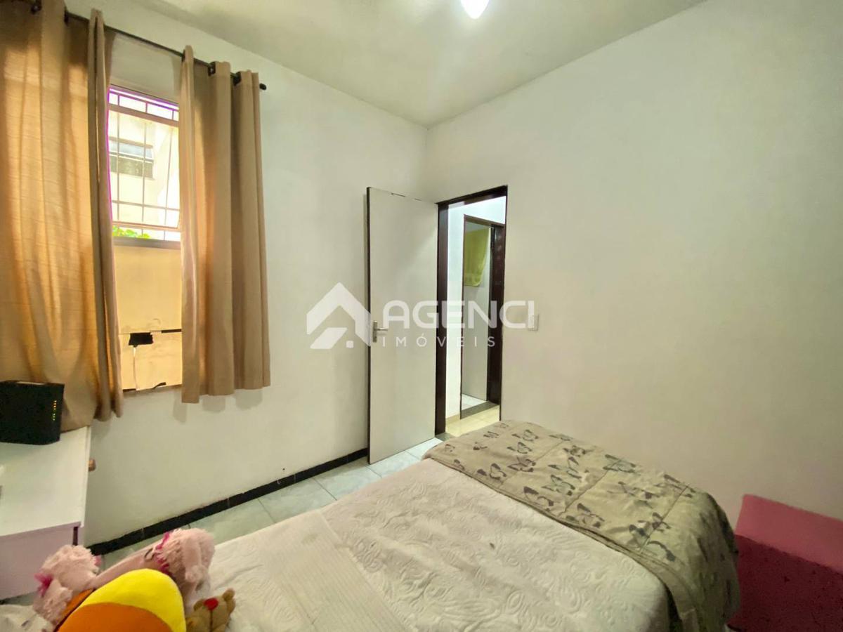 Apartamento, Camargos, 2 Quartos, 0 Vaga, 0 Suíte