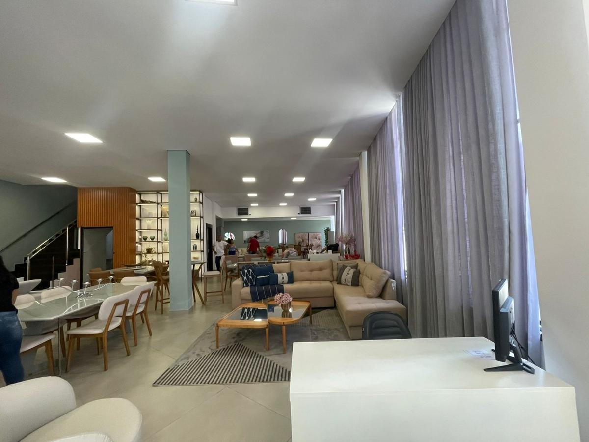 Prédio, Floresta, 0 Quarto, 10 Vagas