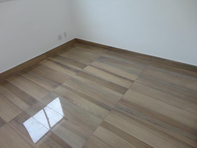Apartamento, Cândida Ferreira, 2 Quartos, 1 Vaga, 0 Suíte