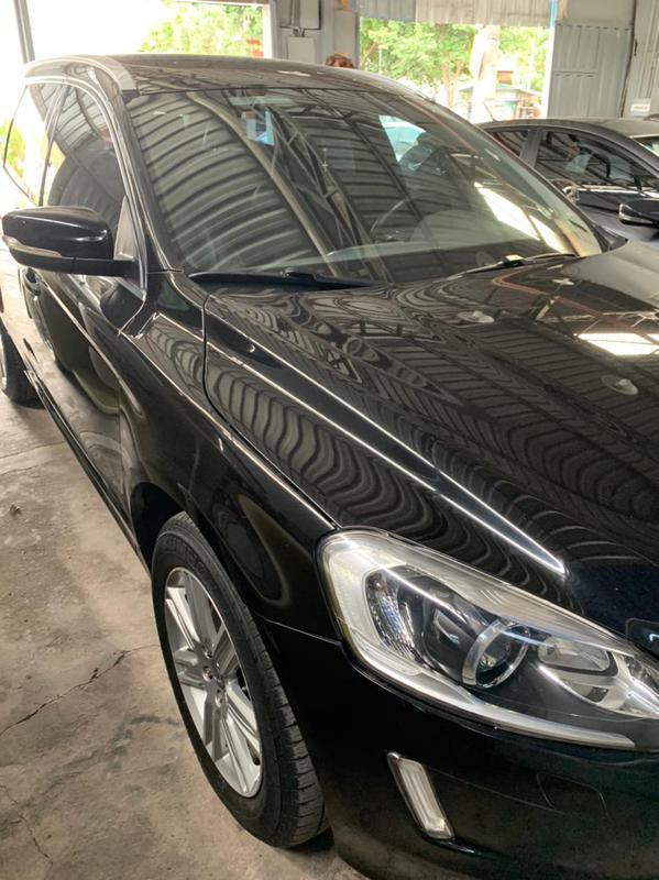 Volvo XC 60 D-5 Kinetic 2.4 Awd Diesel 5p