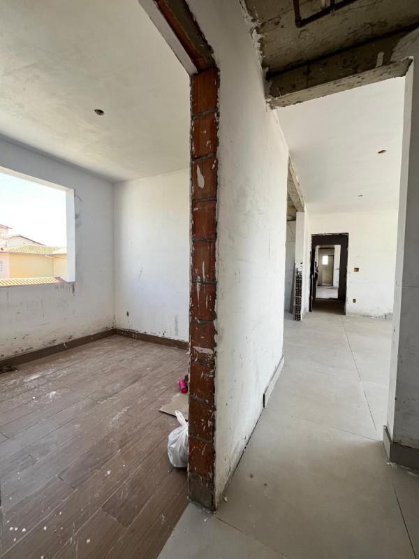 Apartamento, Barreiro, 3 Quartos, 2 Vagas, 1 Suíte