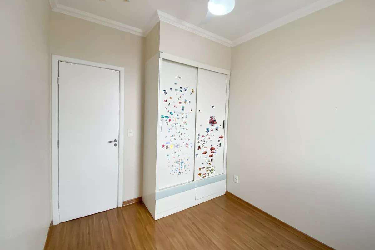 Apartamento, Sagrada Família, 4 Quartos, 2 Vagas, 1 Suíte
