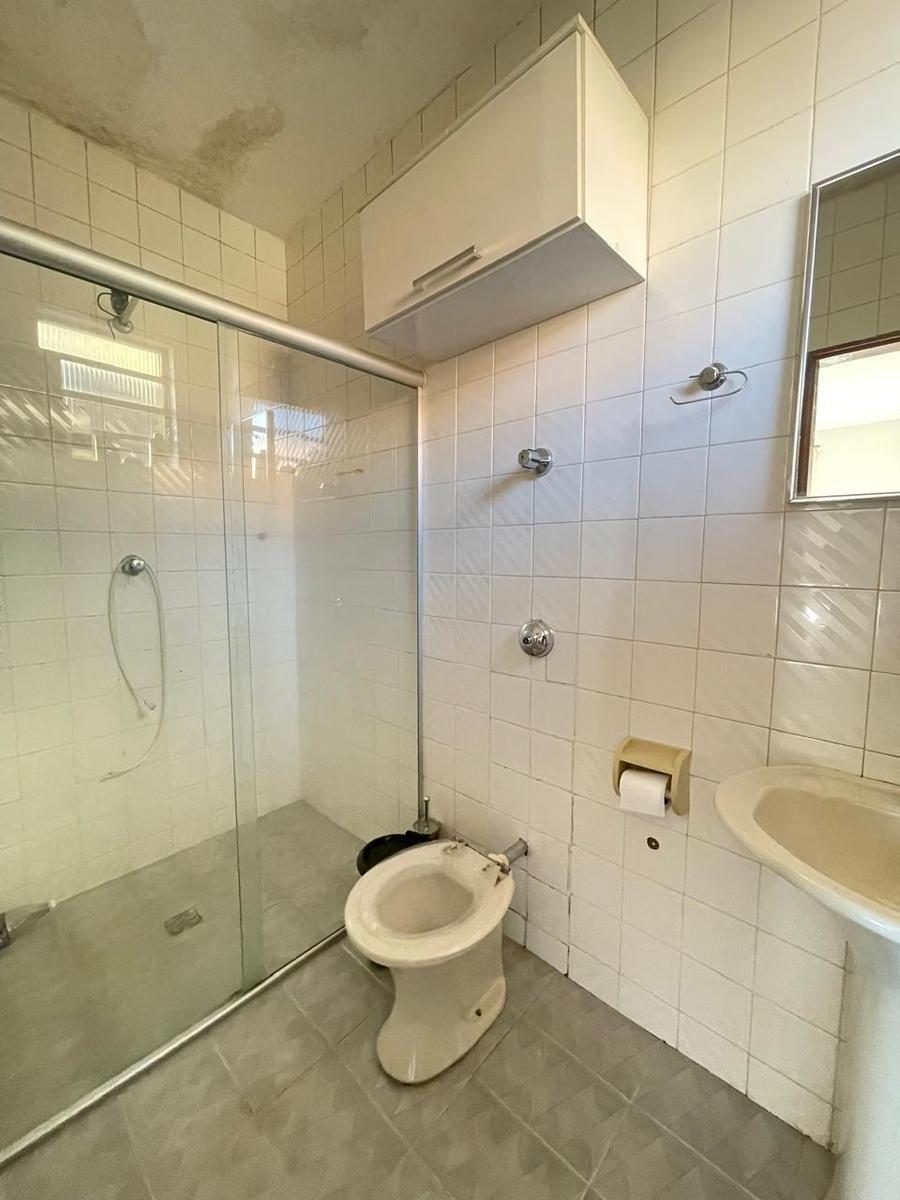 Casa, Sagrada Família, 6 Quartos, 2 Vagas, 1 Suíte