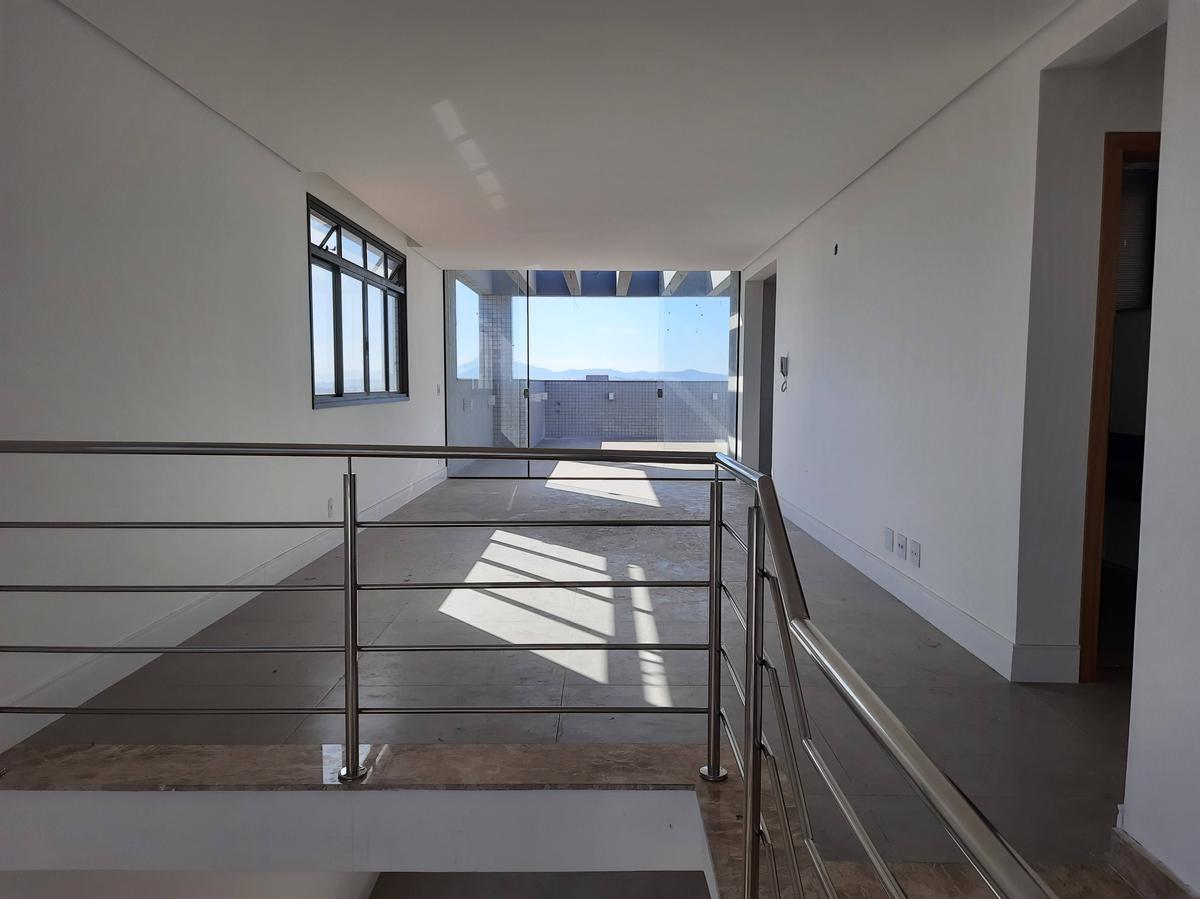Cobertura, Santa Rosa, 4 Quartos, 4 Vagas, 2 Suítes
