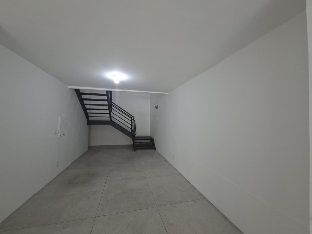 Andar, Funcionários, 0 Quarto, 0 Vaga