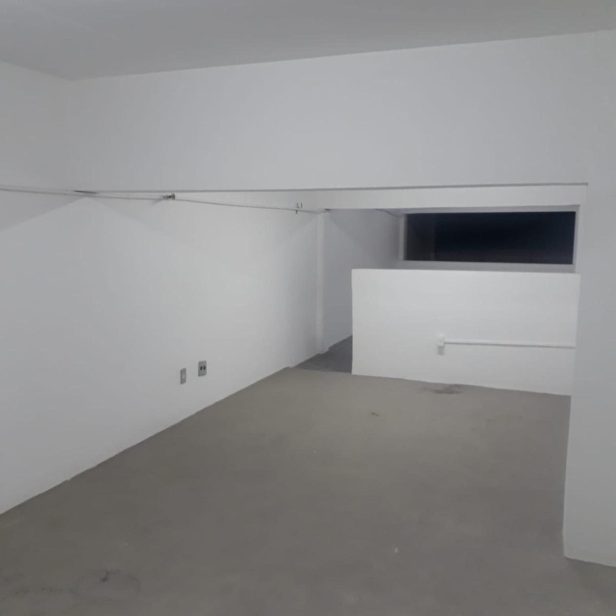 Loja, Centro, 1 Vaga