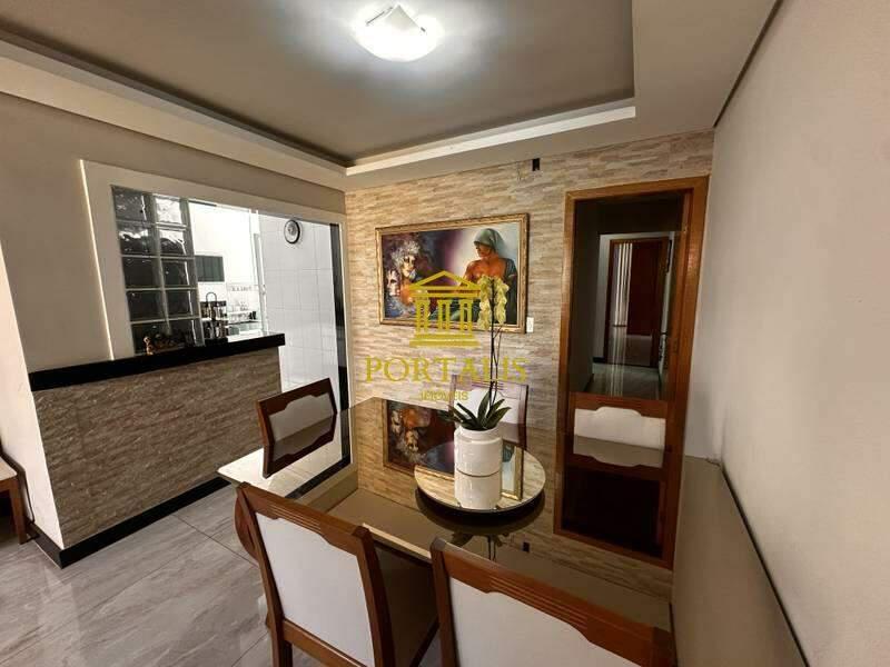 Casa, Fernão Dias, 3 Quartos, 2 Vagas, 1 Suíte