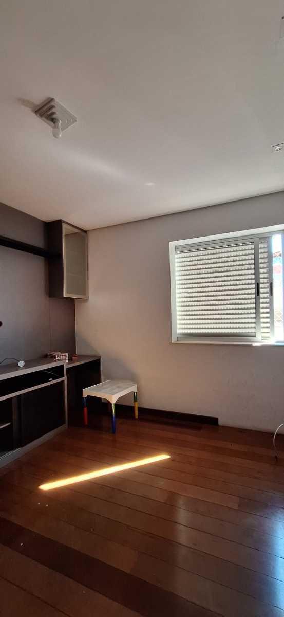 Apartamento, Sagrada Família, 3 Quartos, 1 Vaga, 1 Suíte