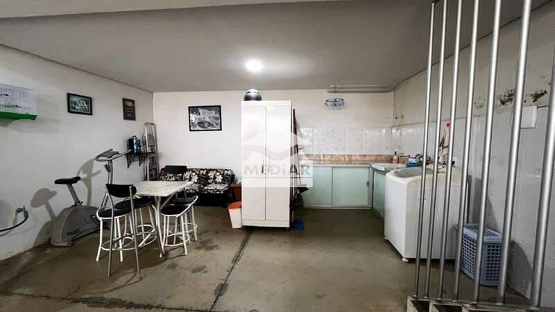 Casa, Santa Efigênia, 3 Quartos, 2 Vagas, 2 Suítes