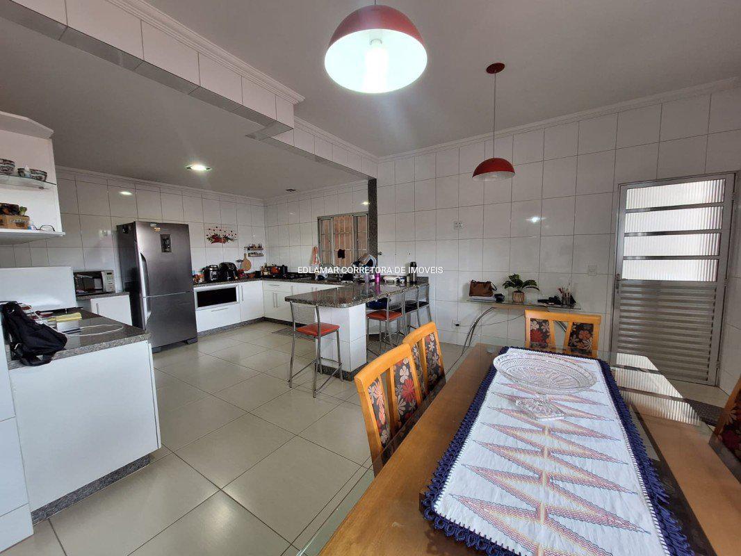 Casa, Jardim Riacho das Pedras, 5 Quartos, 2 Vagas, 1 Suíte