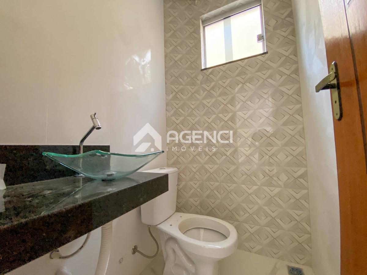 Casa, Cabral, 3 Quartos, 0 Vaga, 1 Suíte