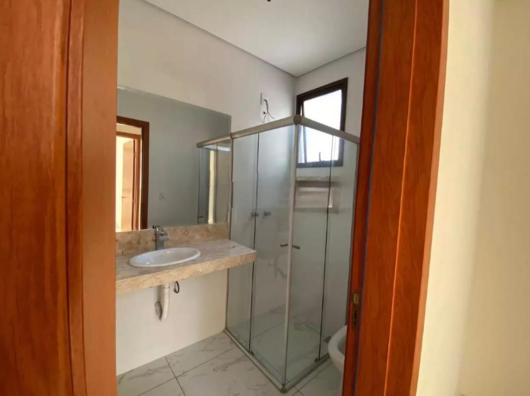 Casa, Trevo, 3 Quartos, 2 Vagas, 1 Suíte