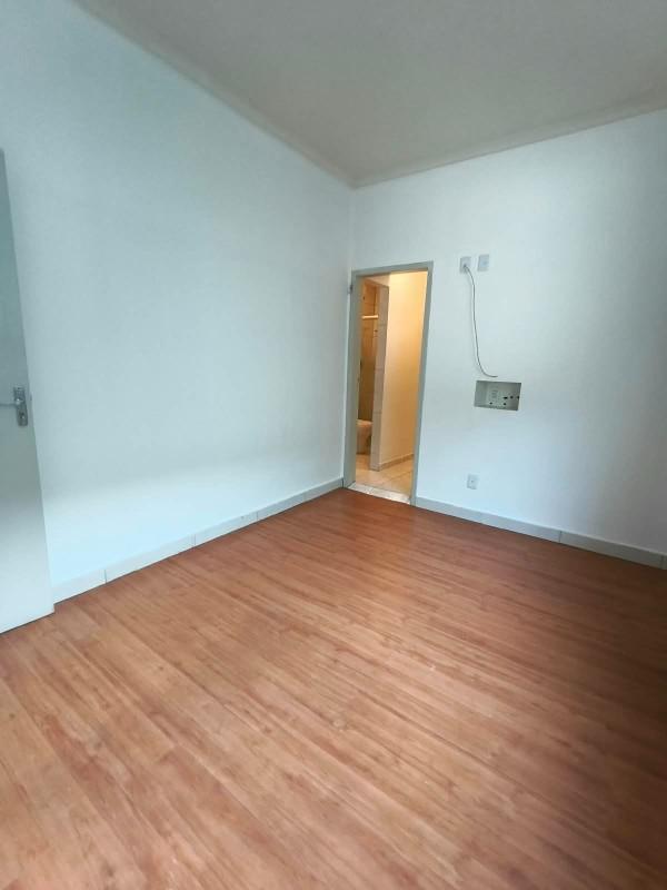 Casa, Cachoeirinha, 3 Quartos, 1 Vaga, 1 Suíte