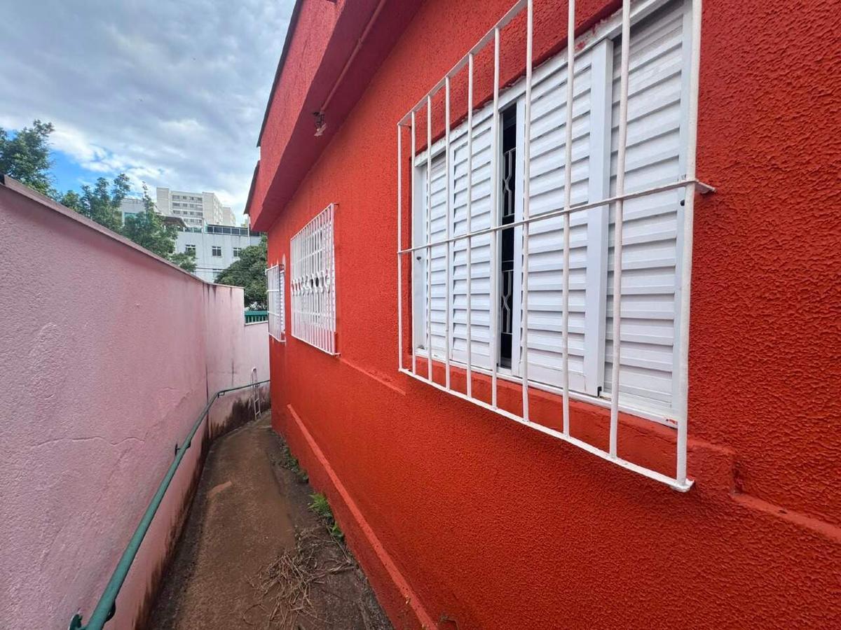 Casa, Cinquentenário, 0 Quarto, 0 Vaga