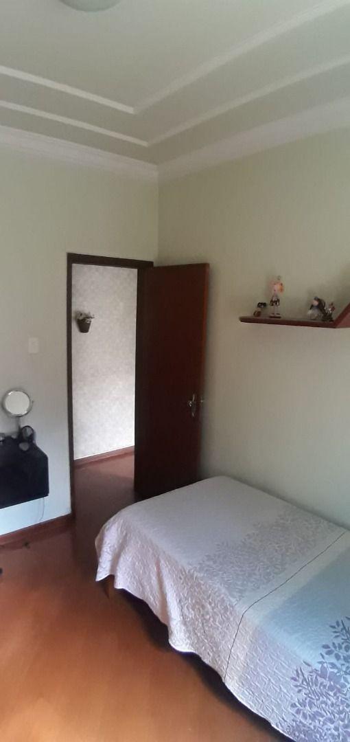 Casa, Padre Eustáquio, 8 Quartos, 3 Vagas, 1 Suíte