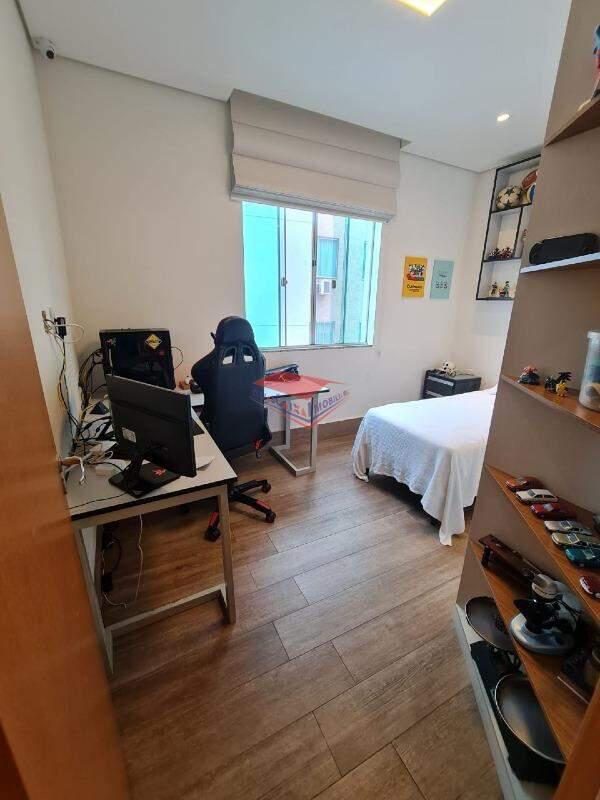 Cobertura, Funcionários, 4 Quartos, 4 Vagas, 2 Suítes